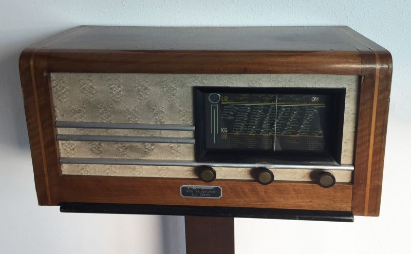 Historische radio uit de beginperiode van Obbink
